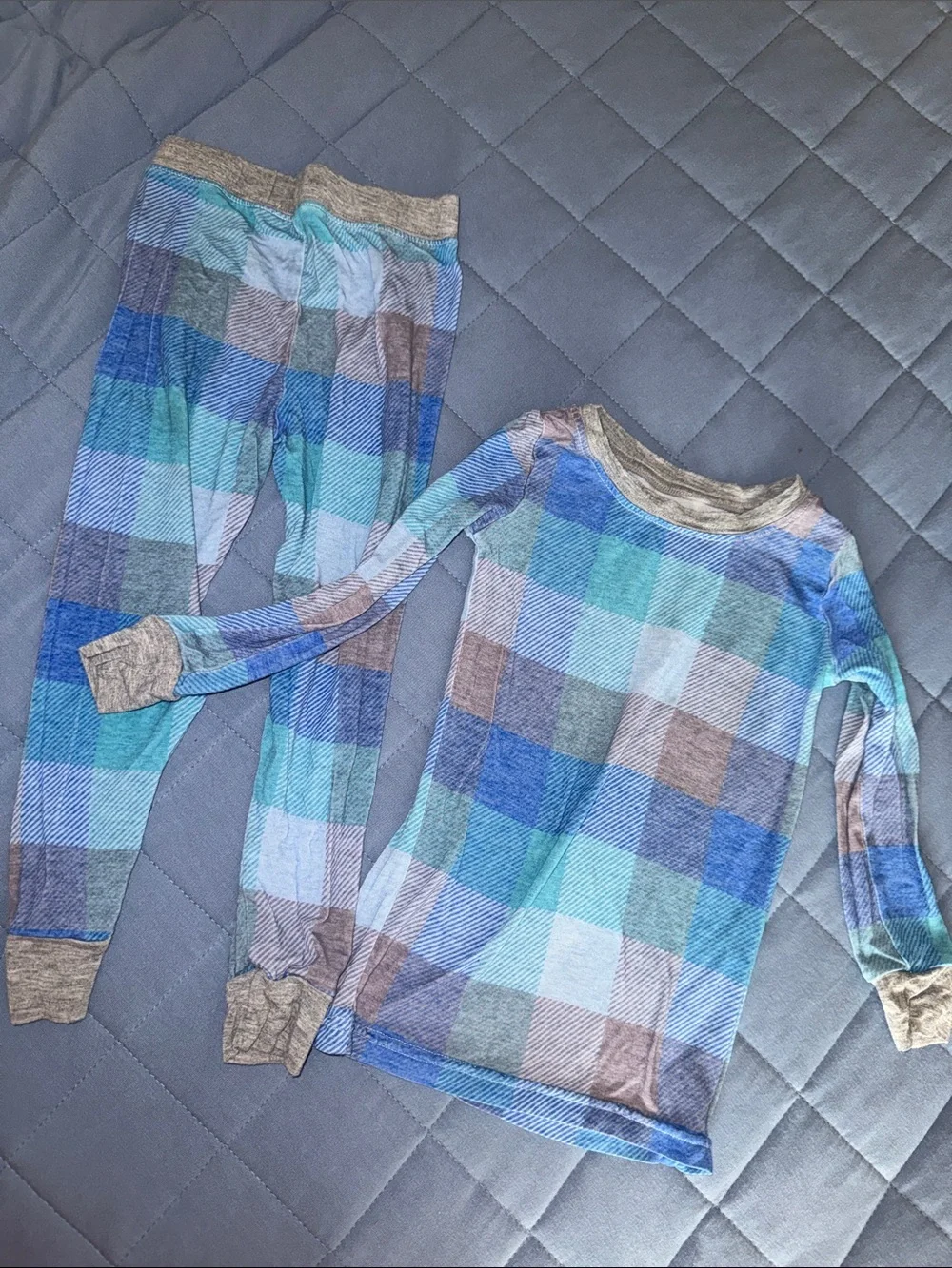 Kids Plaid Blue Multi Long Sleeve Pajama Set. Little sleepies. 18-24 mo.